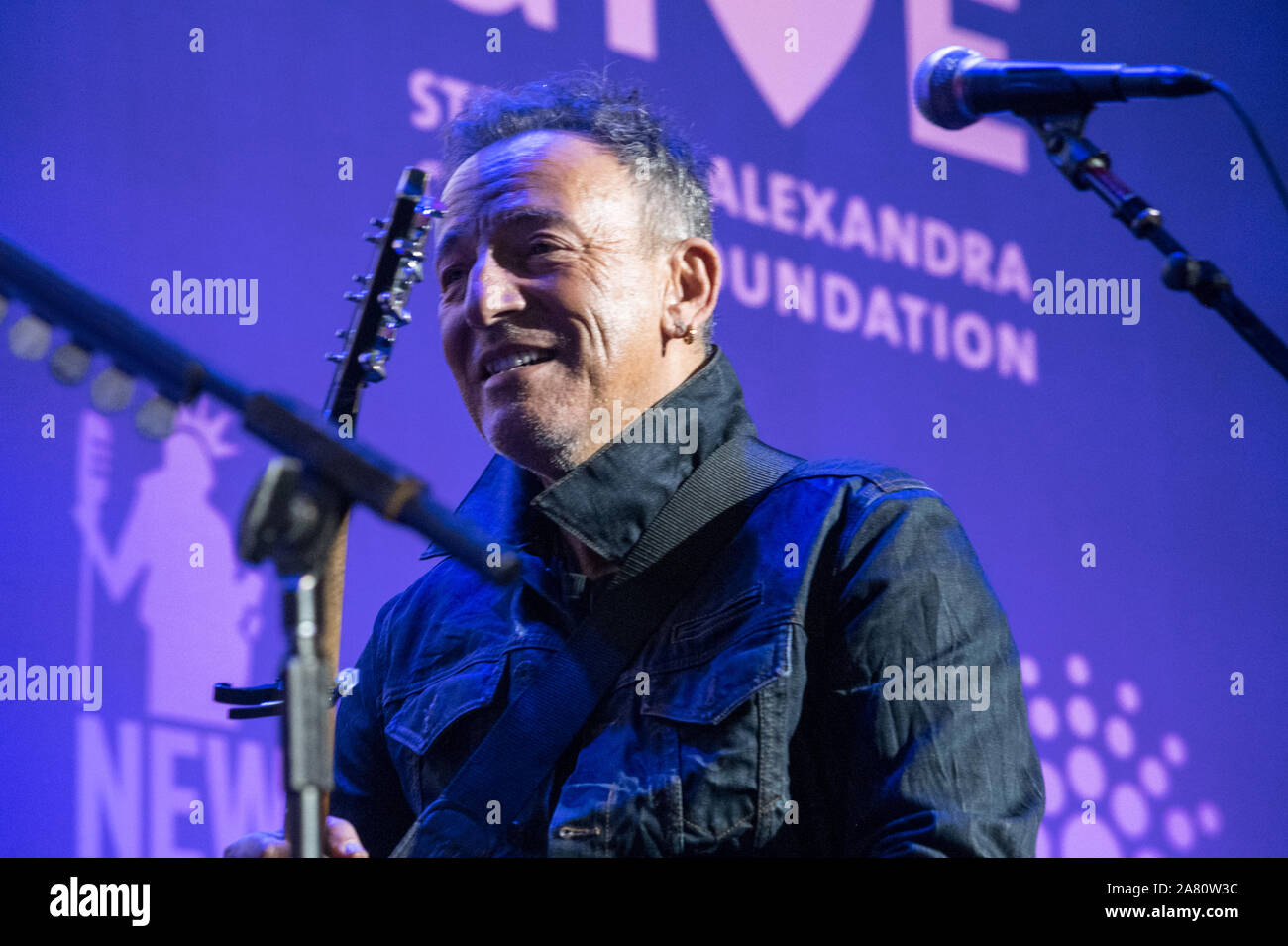 November 4th, 2019 - New York, NY-Up für Helden im Madison Square Garden. Von Robin Takami für die 2019 New York Comedy Festival h fotografiert. Stockfoto