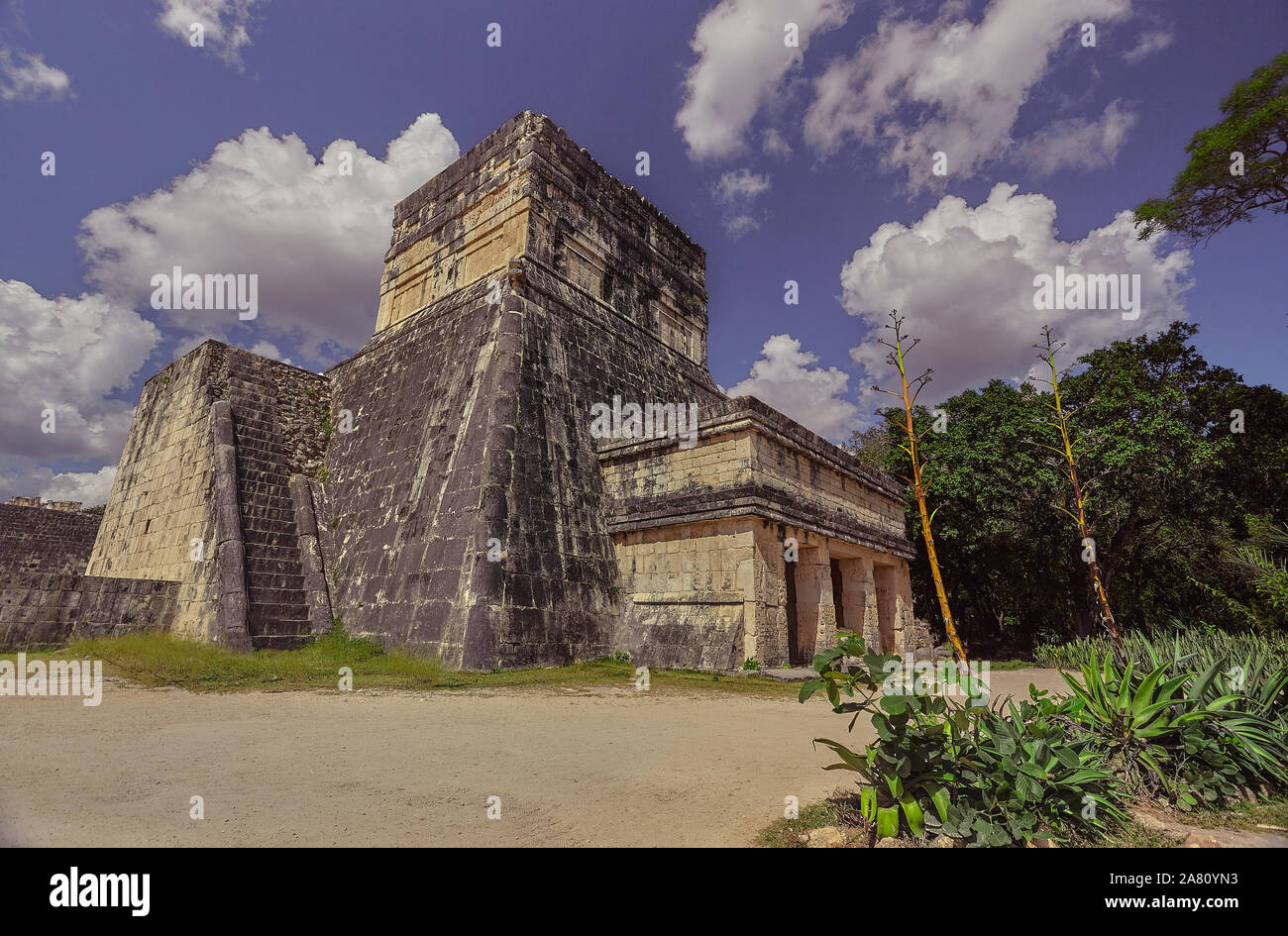 Seitenansicht der Tempel des Jaguars Stockfoto