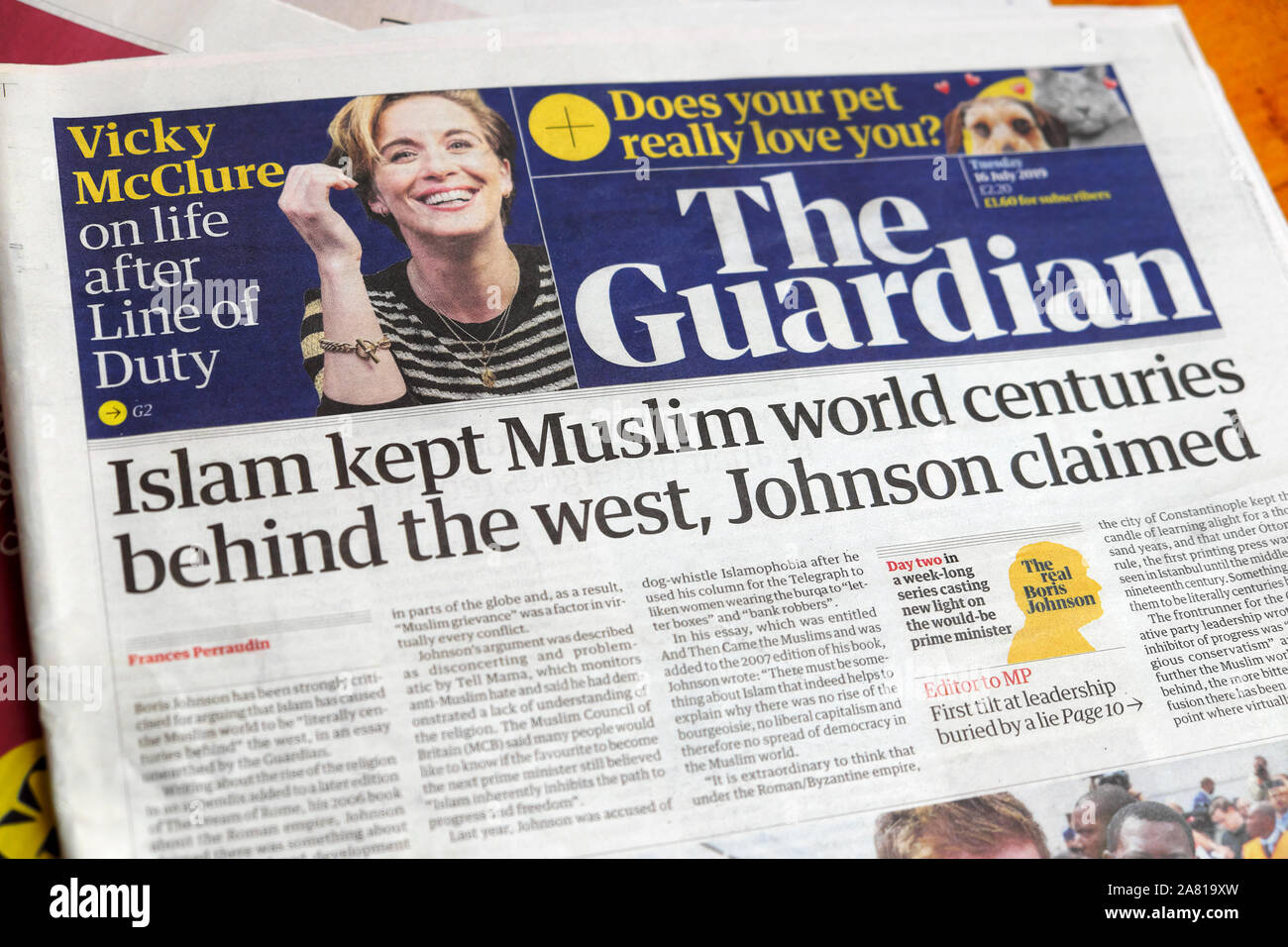 "Der Islam muslimische Welt Jahrhunderte hinter dem Westen gehalten, Johnson behauptete" in einem Essay 2007 ist Guardian Schlagzeile im Juli 2019 London England Großbritannien Stockfoto