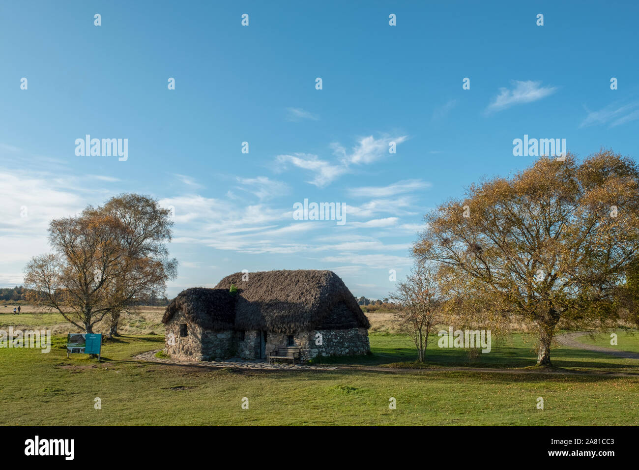 Leanach Cottage, Culloden Moor. Das Haus stammt aus der Zeit der Schlacht und wurde vor Kurzem von der National Trust für Schottland restauriert worden. Stockfoto