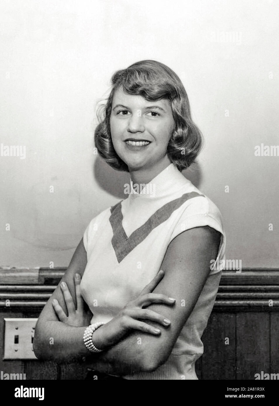 Sylvia Plath (1932-1963) amerikanischer Schriftsteller am Besten für Ihre Post erinnert - moderne Beichtstuhl Poesie und ihre halb-autobiografischen Roman Die Glasglocke über eine Frau, die unter psychischen Störungen leidenden unter dem Pseudonym Victoria Lucas, einen Monat, bevor sie Selbstmord veröffentlicht. Stockfoto