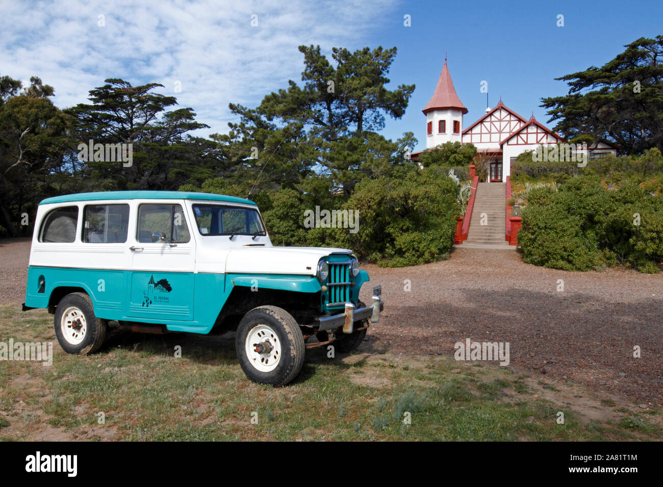 El Pedral Lodge, in der Nähe von Puerto Madryn, Provinz Chubut, Patagonien, Argentinien. Heiligtum des Vereins Global Pinguin. Außen Stockfoto