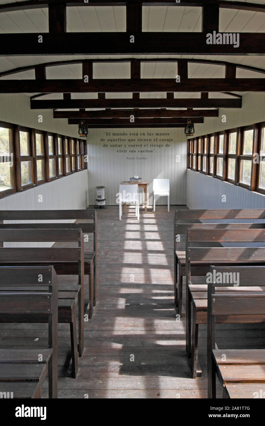 El Pedral Lodge, in der Nähe von Puerto Madryn, Provinz Chubut, Patagonien, Argentinien. Heiligtum der Globalen Pinguin Gesellschaft. Waggon. Stockfoto