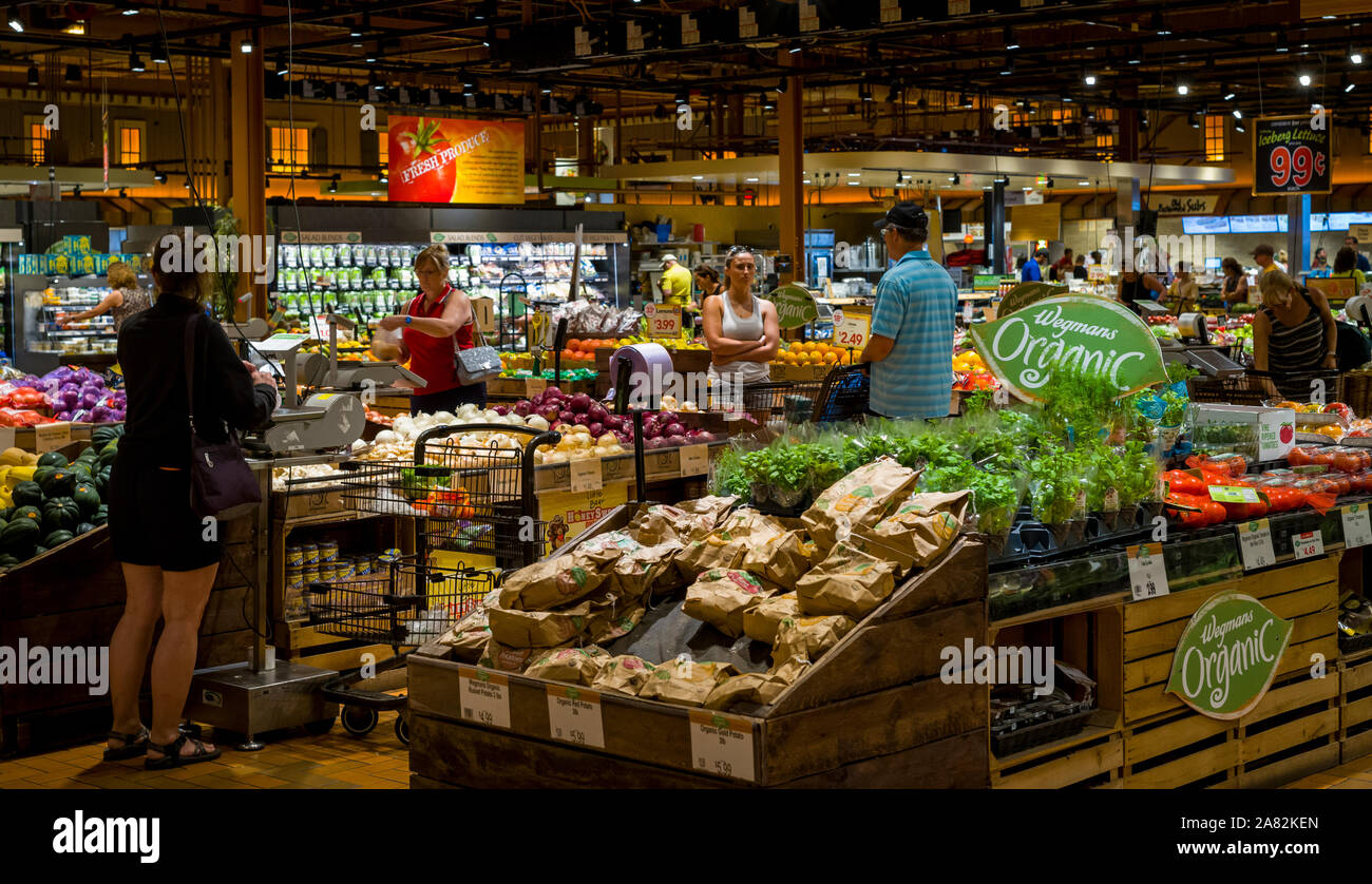 WEGMANS DEWITT NEW YORK USA Stockfoto