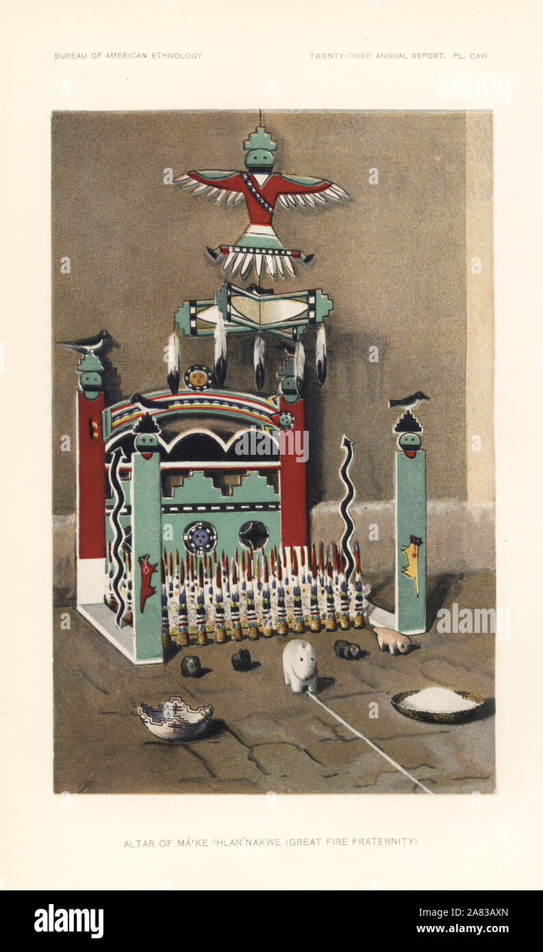 Altar der Ma'tke Thlan" nakwe, große Feuer Brüderlichkeit, Zuni Nation. Chromolithograph bis August Hoen von John Wesley Powell's 23. Jahresbericht des Präsidiums der amerikanischen Ethnologie, Washington, 1904. Stockfoto