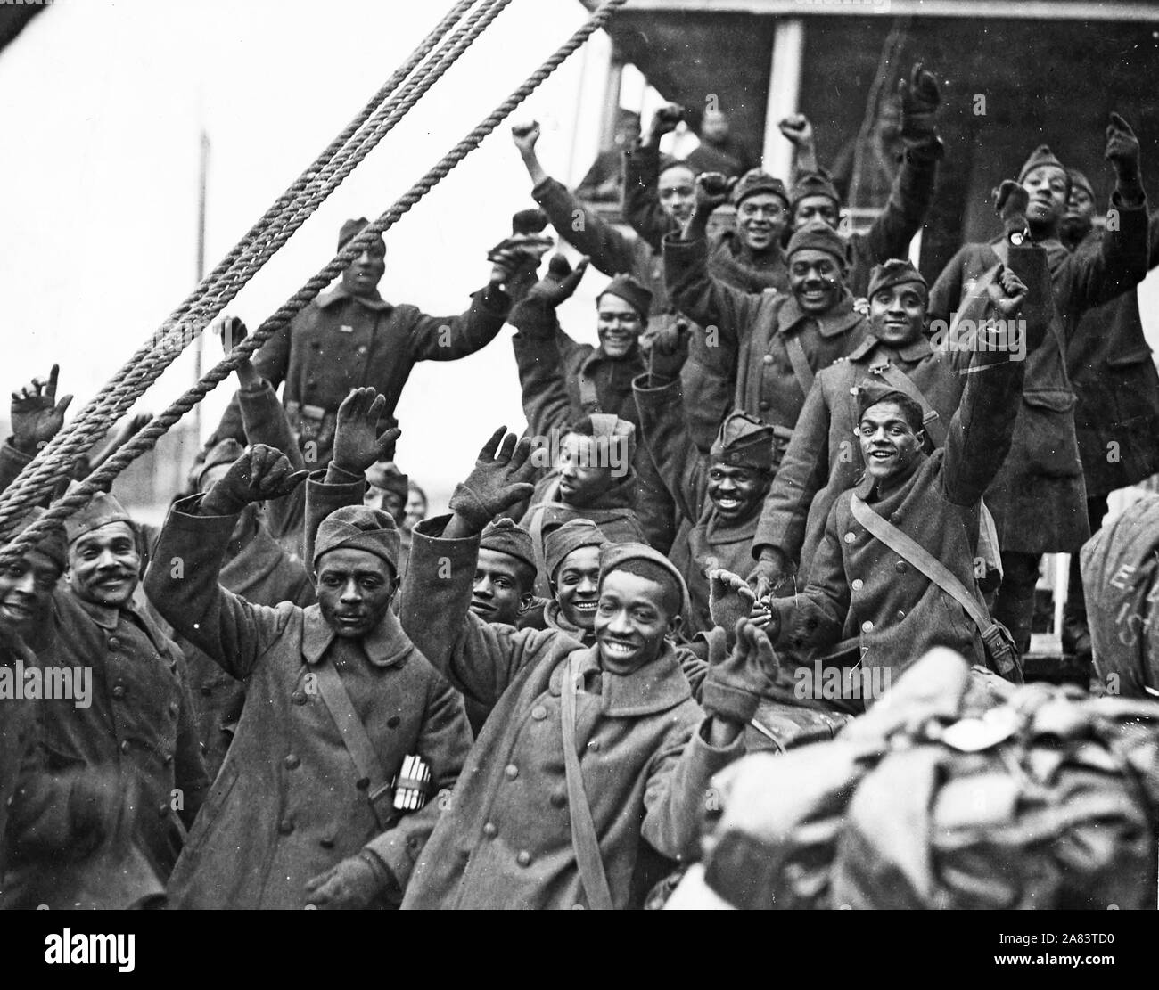 Die berühmten 369 Ankunft in New York City. Mitglieder der 369 [African American] Infanterie, ehemals 15 New York Regulars. Zurück zu kleinen alten New York. Stockfoto