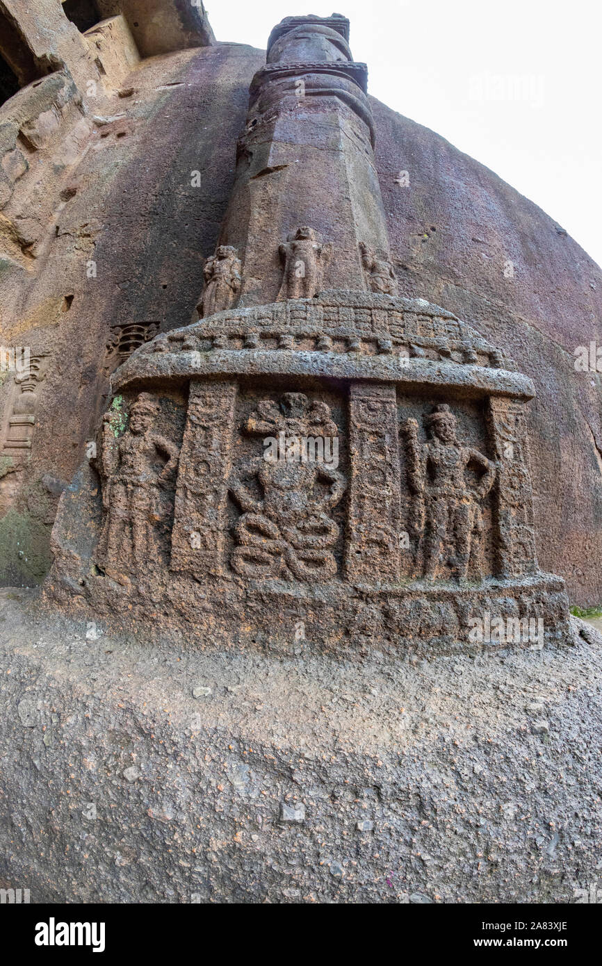Gott budha hand Schrift an der Wand im historischen und Jahrhunderte alten kanheri Caves in Mumbai, Indien Stockfoto