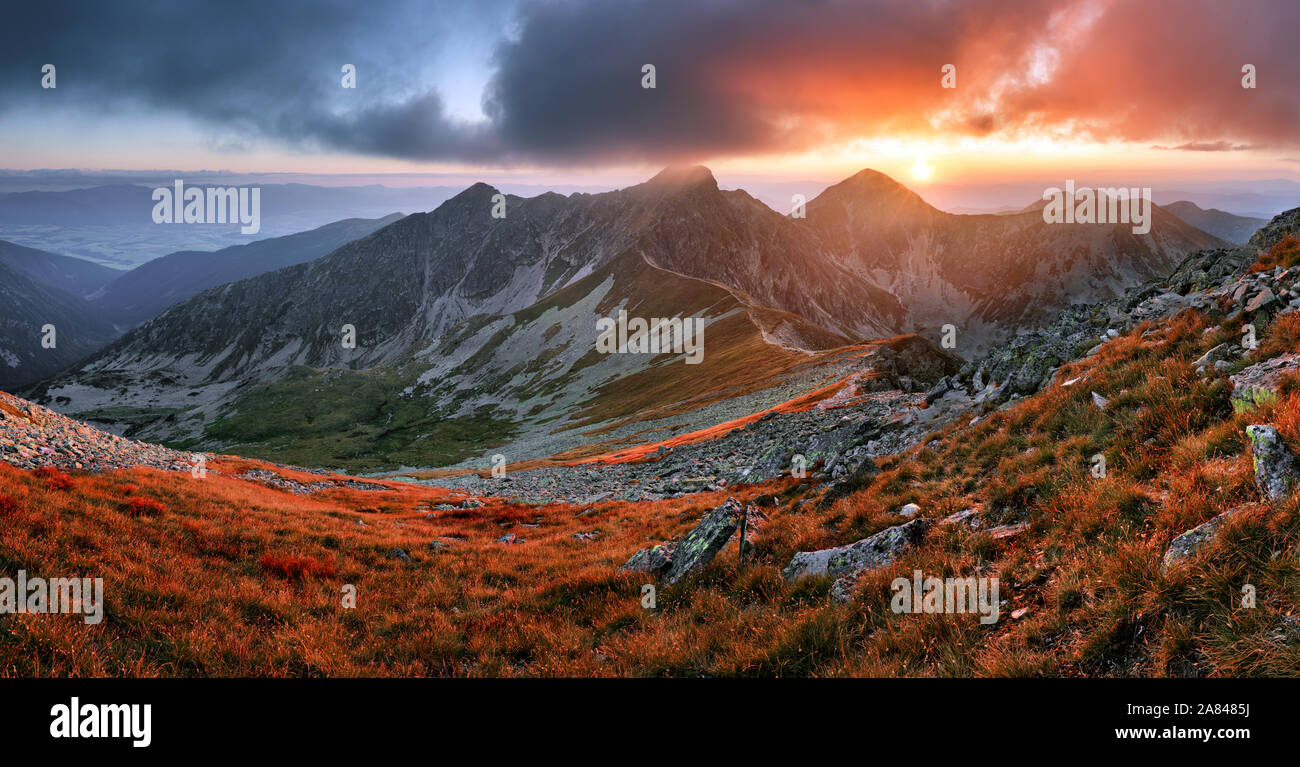 Herbst montain Panorama - West Tatra, Slowakei Stockfoto