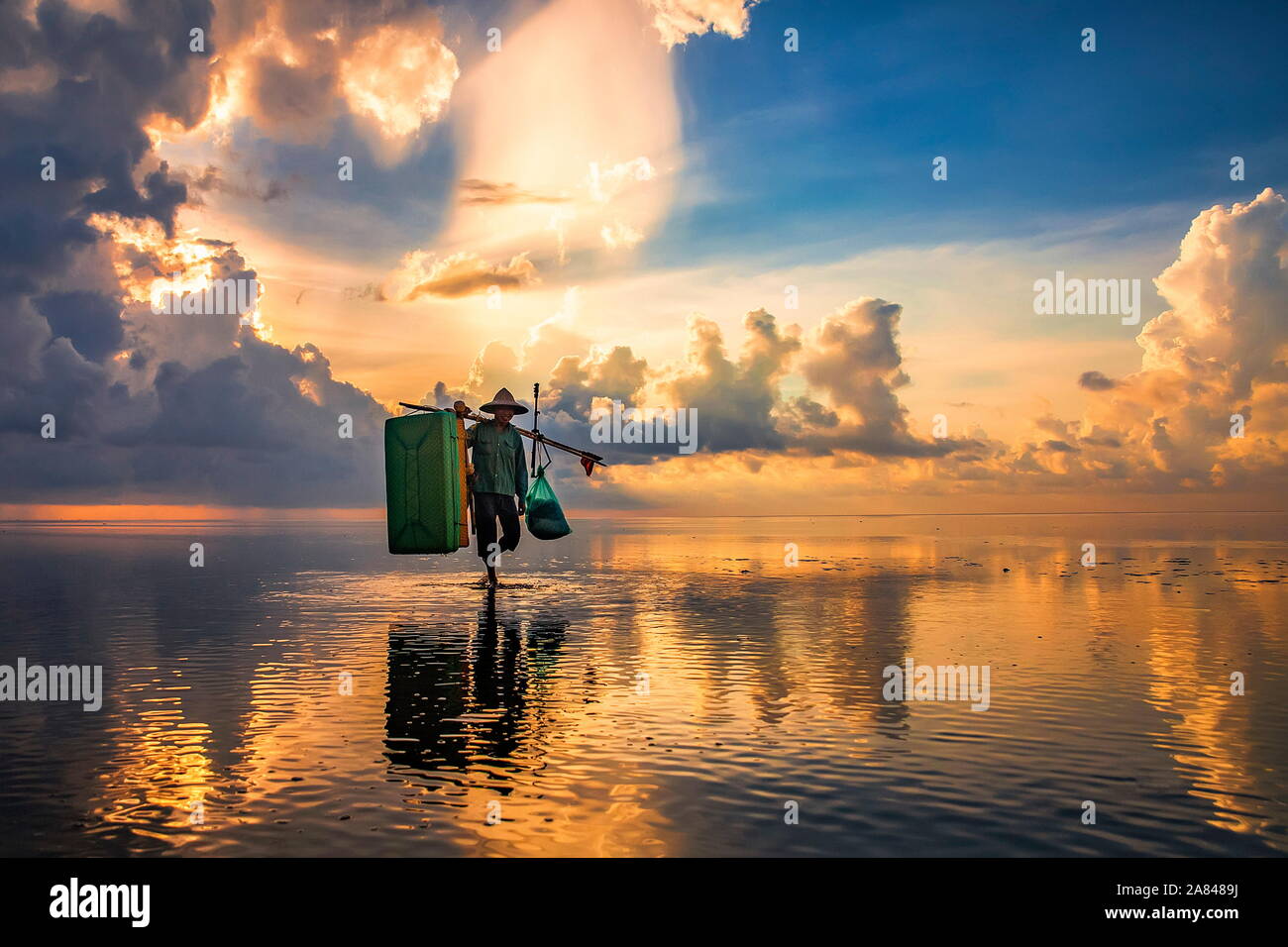 Tagesanbruch von vietnamesische Fischer Stockfoto