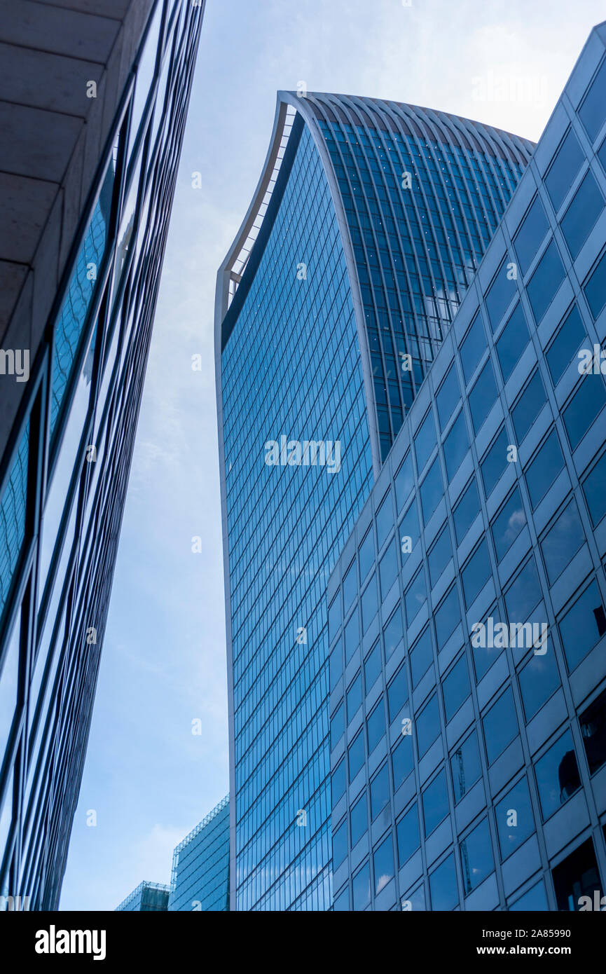 Zu 20 Fenchurch Street das Walkie Talkie Gebäude in der Londoner City. Stockfoto