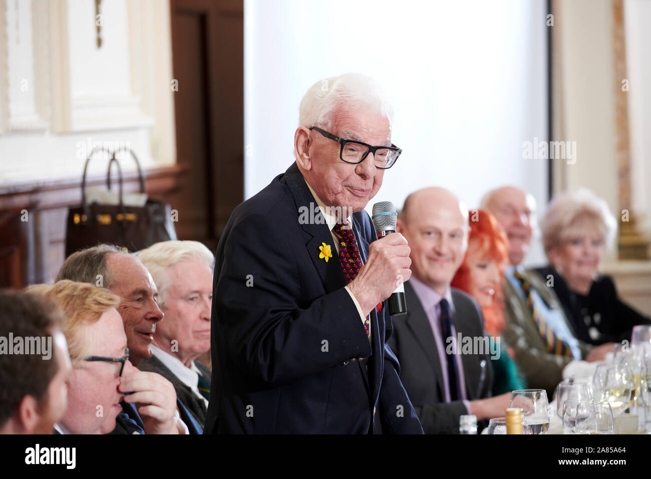 Barry Cryer in den Oldie literarische Mittagessen; 05/11/19. Stockfoto