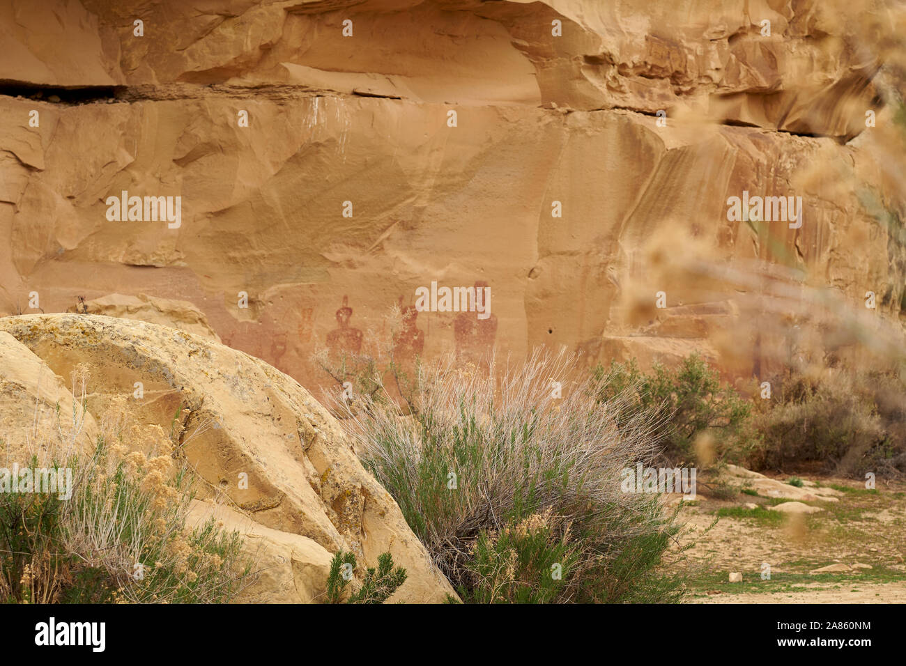 In Utah, USA, gibt es am Sego Canyon Rock anthropomorph Art, indianische Piktogramme und Felszeichnungen, von denen einige überlebensgroß sind Stockfoto