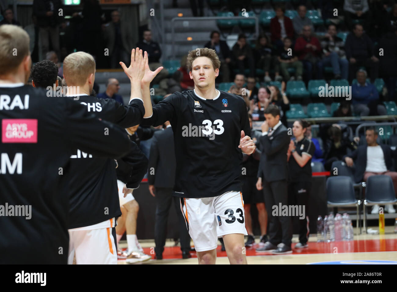 Bologna, Italien. 6 Nov, 2019. patrick Heckmann (Ratiopharm Ulm) Während Segafredo Virtus Bologna vs. Ratiopharm Ulm Basketball EuroCup Meisterschaft in Bologna, Italien, 06. November 2019 - LPS/Michele Nucci Credit: Michele Nucci/LPS/ZUMA Draht/Alamy leben Nachrichten Stockfoto