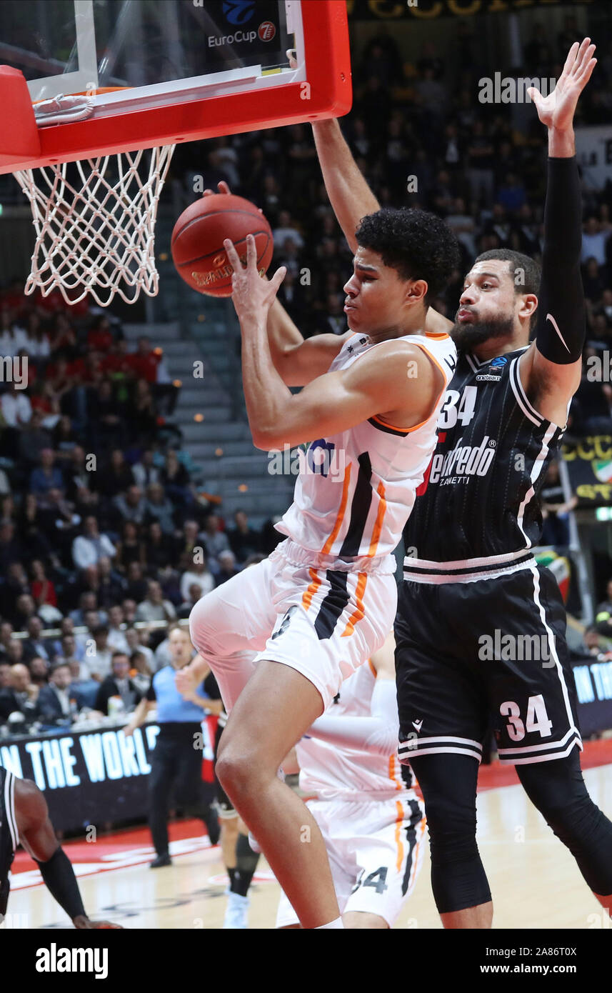 Bologna, Italien. 6 Nov, 2019. killian Hayes (Ratiopharm Ulm) Während Segafredo Virtus Bologna vs. Ratiopharm Ulm Basketball EuroCup Meisterschaft in Bologna, Italien, 06. November 2019 - LPS/Michele Nucci Credit: Michele Nucci/LPS/ZUMA Draht/Alamy leben Nachrichten Stockfoto