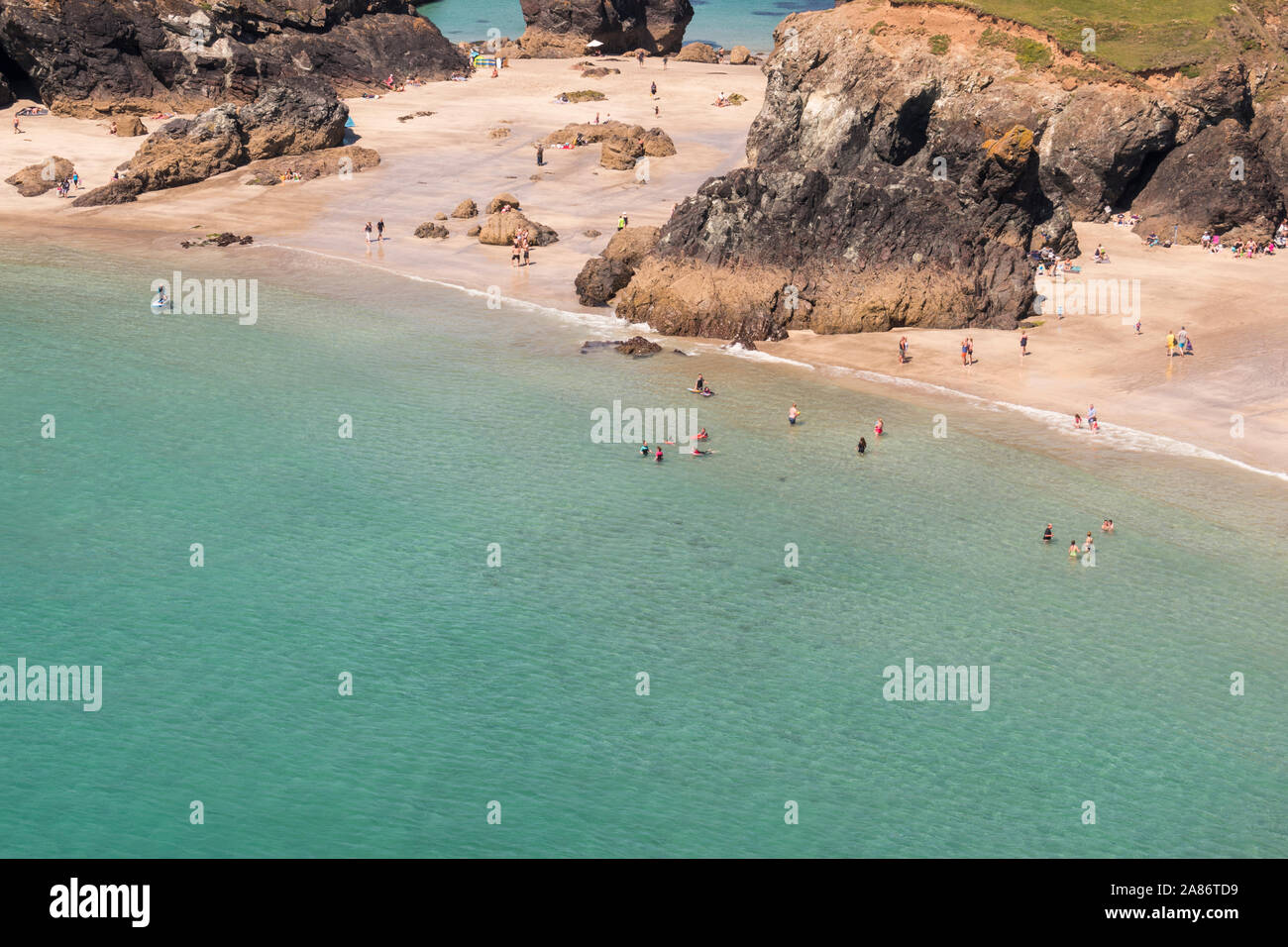 Die beliebten Küste bei Kynance Cove auf der Lizard Halbinsel, Cornwall. Stockfoto