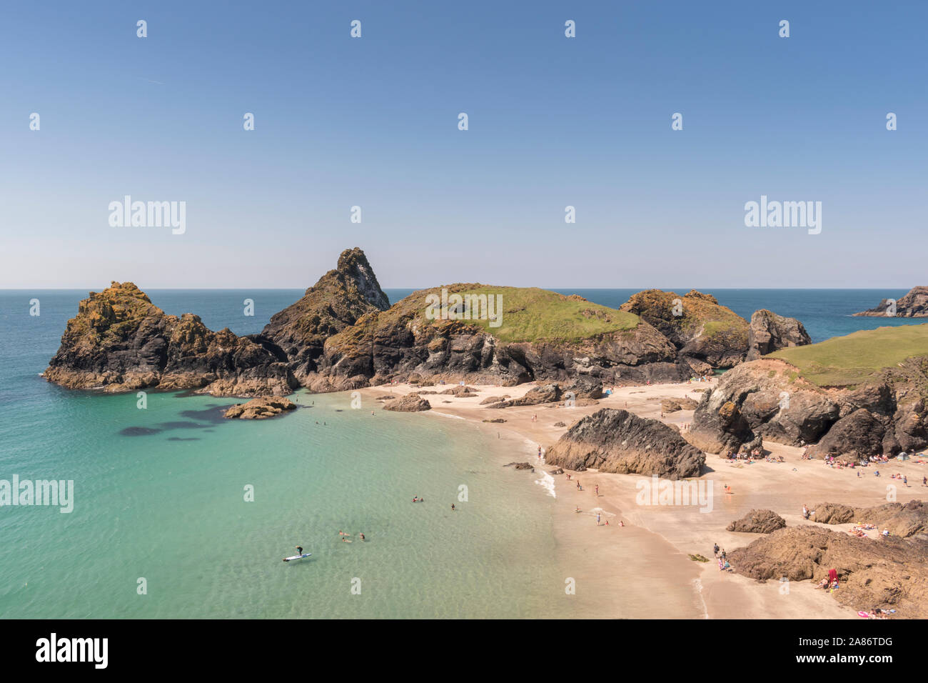 Die beliebten Küste bei Kynance Cove auf der Lizard Halbinsel, Cornwall. Stockfoto