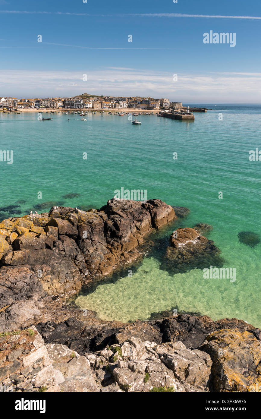 Sommer im beliebten Badeort St. Ives, Cornwall. Stockfoto
