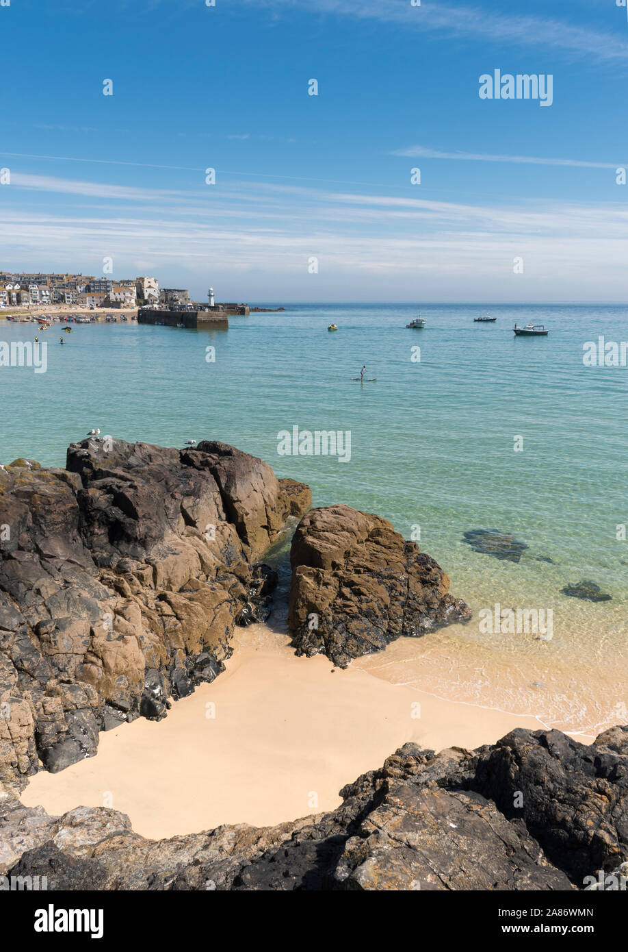 Sommer im beliebten Badeort St. Ives, Cornwall. Stockfoto