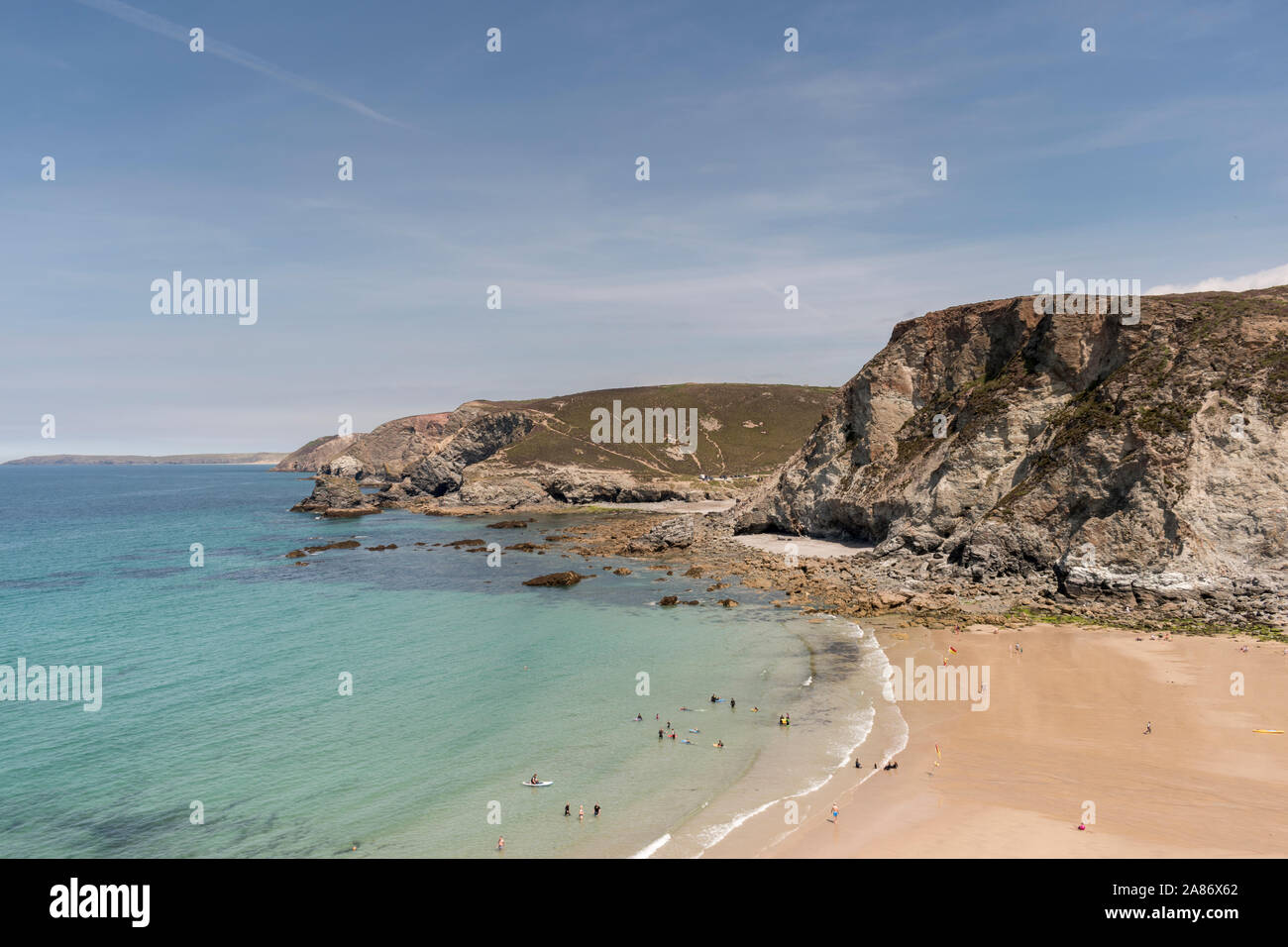 Der beliebte Strand von St. Agnes in North Cornwall Stockfoto