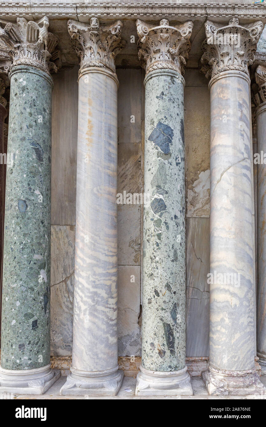 Marmor Stein Säulen Säulen in Venedig Italien Stockfoto