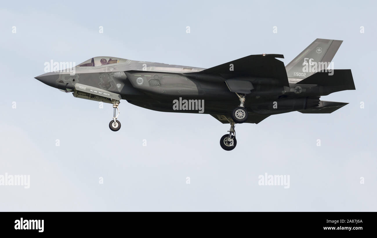 Die United States Air Force F-35 Lightning II kommt an der Willow Run Airport für die Thunder 2018 über Michigan Airshow. Stockfoto