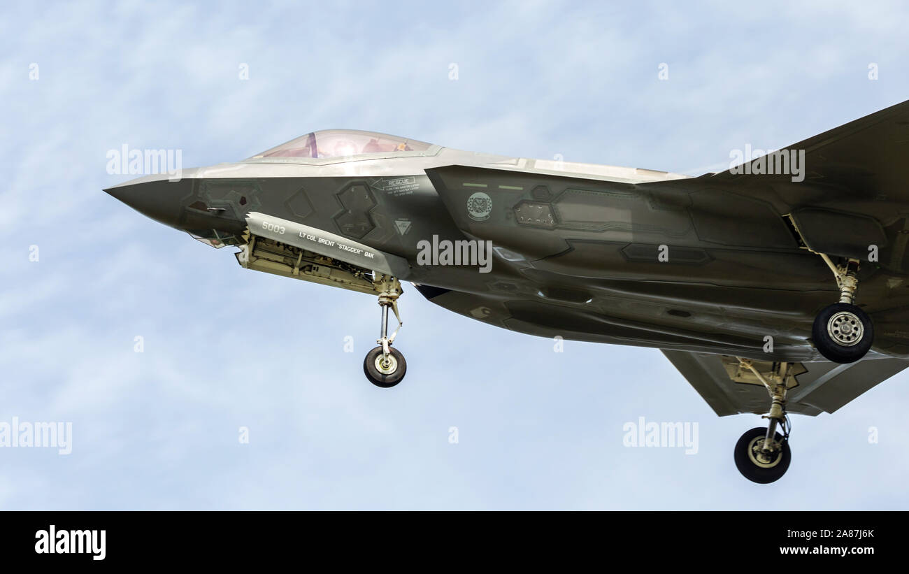 Die United States Air Force F-35 Lightning II kommt an der Willow Run Airport für die Thunder 2018 über Michigan Airshow. Stockfoto
