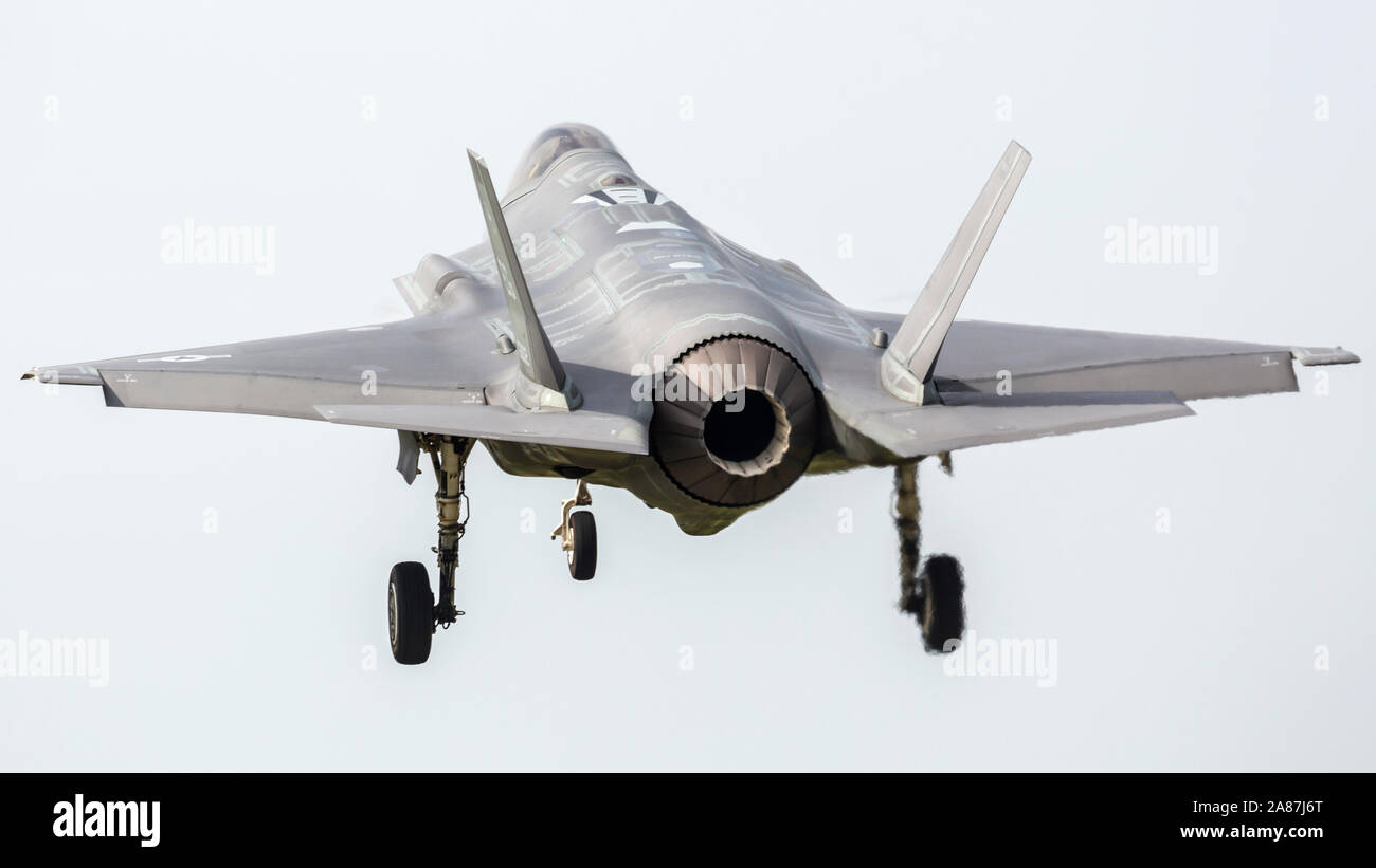 Die United States Air Force F-35 Lightning II kommt an der Willow Run Airport für die Thunder 2018 über Michigan Airshow. Stockfoto