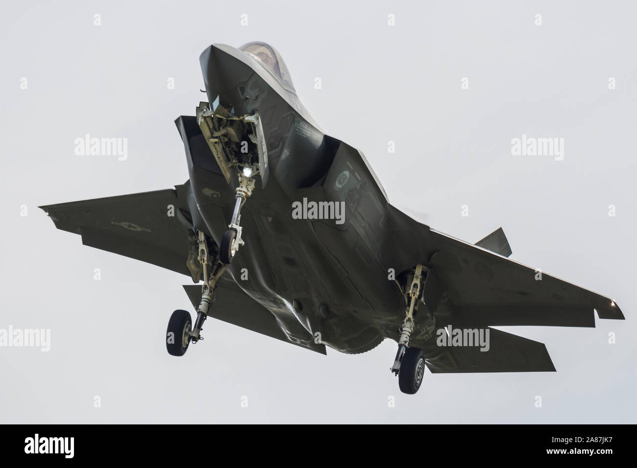 Die United States Air Force F-35 Lightning II kommt an der Willow Run Airport für die Thunder 2018 über Michigan Airshow. Stockfoto