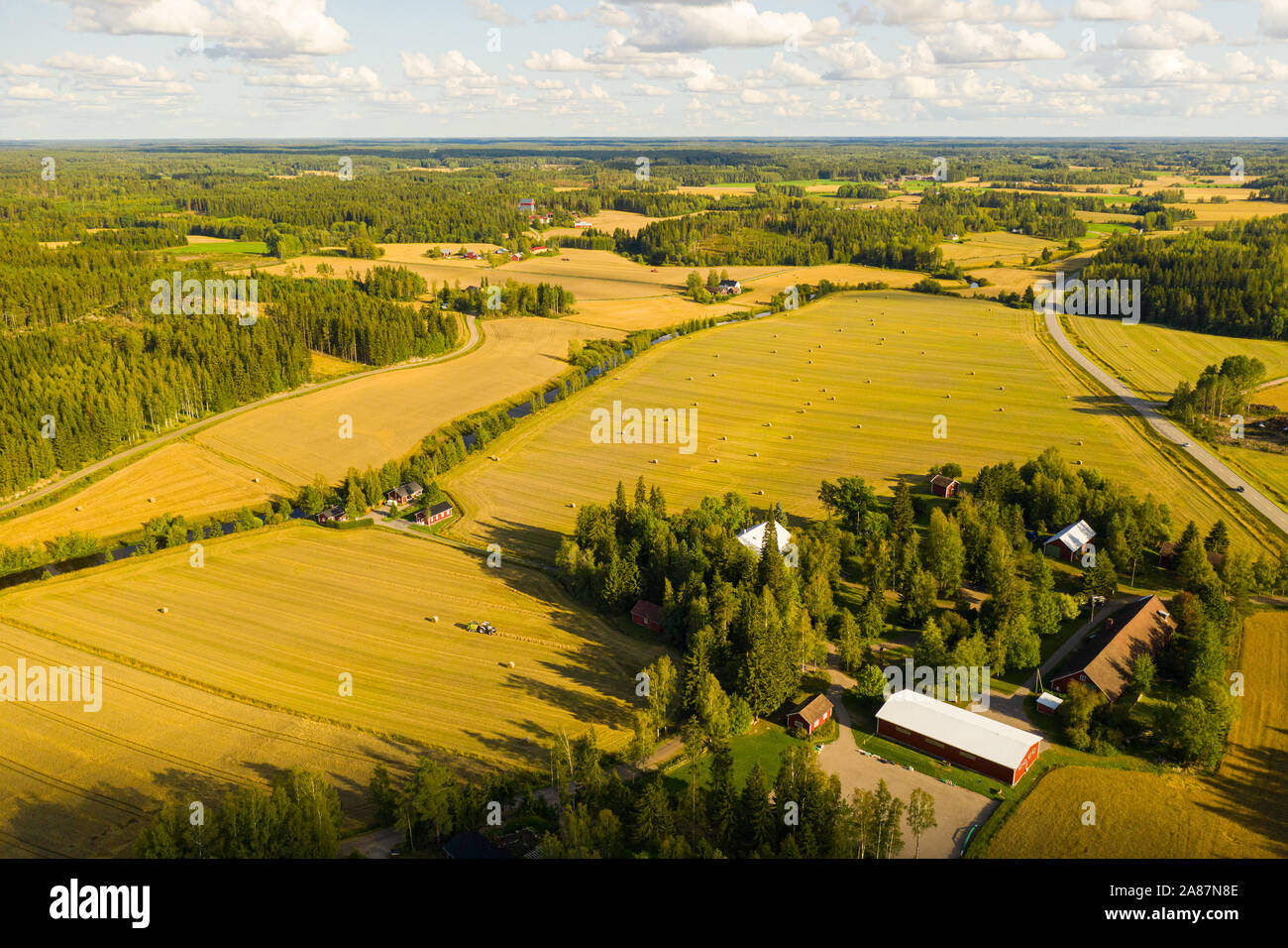 Luftbild der Bauernfelder in der Nähe von Tampere, Finnland Stockfoto