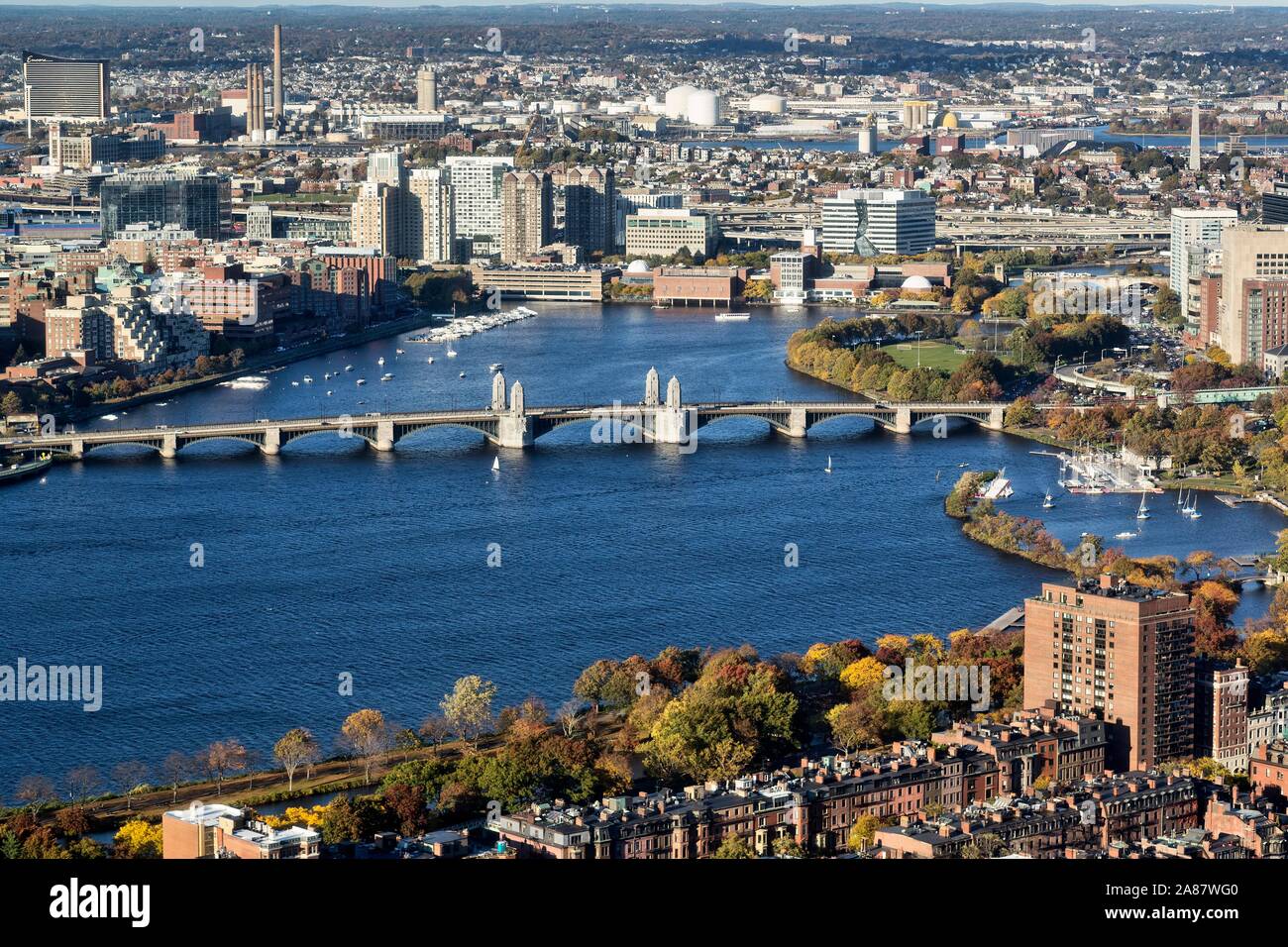 Blick von Prudential Tower zu Charles River, Longfellow Bridge und im Norden der Stadt, Boston, Massachusetts, New England, USA Stockfoto