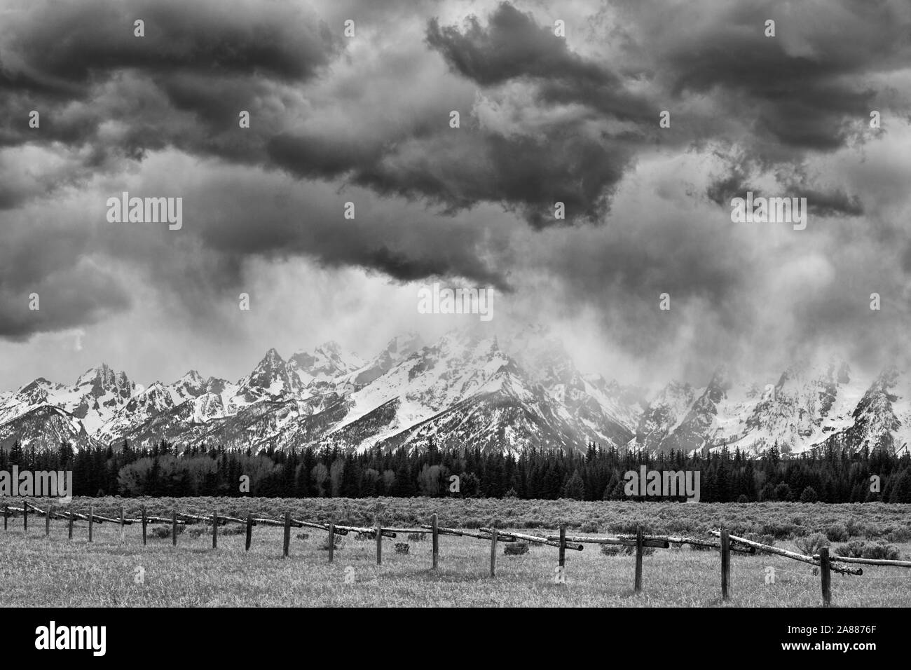 Ein Sturm in die Grand Teton Berge, Grand Teton National Park, Wyoming, USA Stockfoto