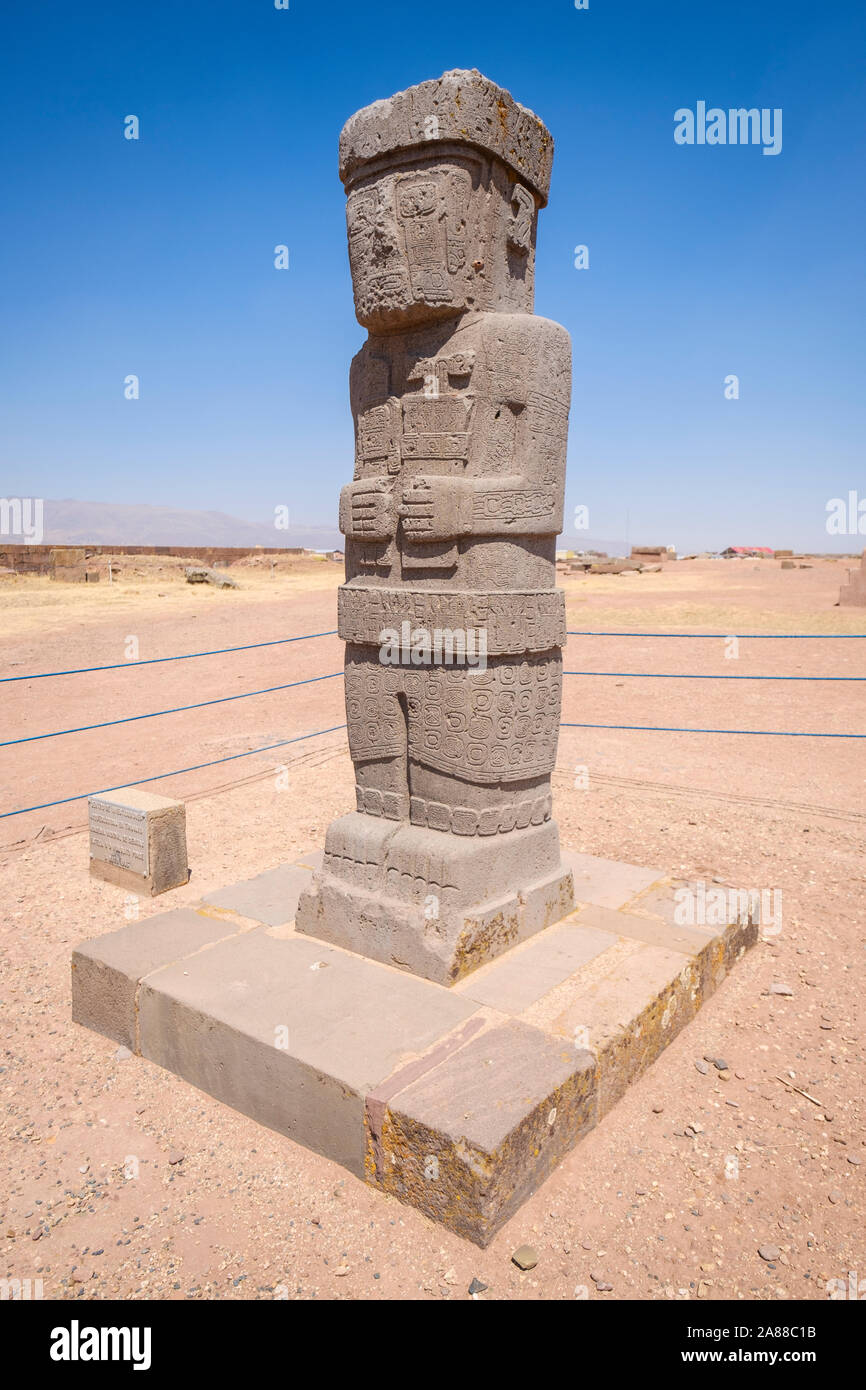 Herrliche Ponce Monolith an Kalasasaya Tempel in Tiwanaku archäologischen Komplex, Bolivien Stockfoto