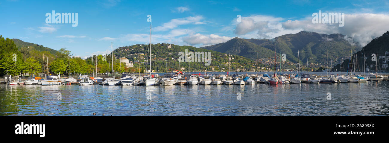 Como - das Panorama vom Hafen mit den Comer See. Stockfoto