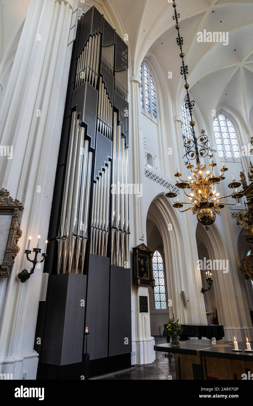 Organ im Inneren der Sankt Peter Kirche im Zentrum von Malmö, Schweden Stockfoto