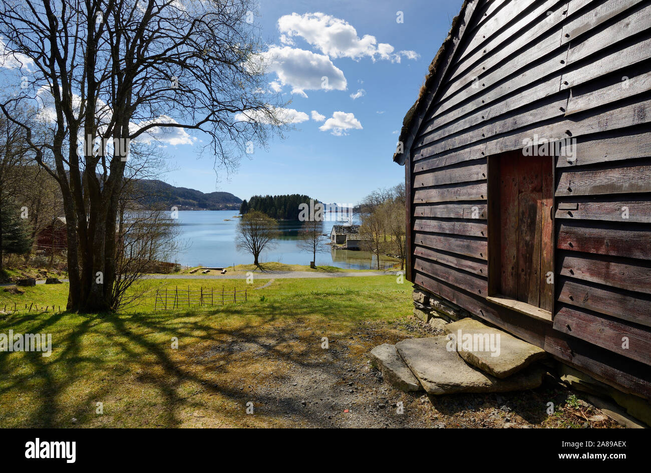 Die westlichen Fjorde an Fana. Bergen County, Norwegen Stockfoto