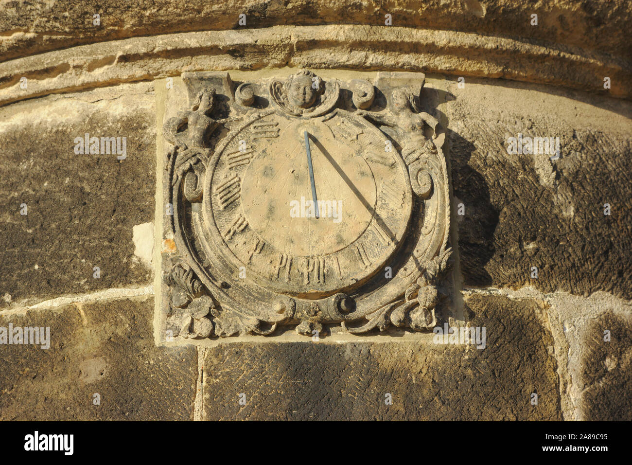 Sonnenuhr an der Festung Königsstein, Herbst, Sächsische Schweiz, Deutschland Stockfoto