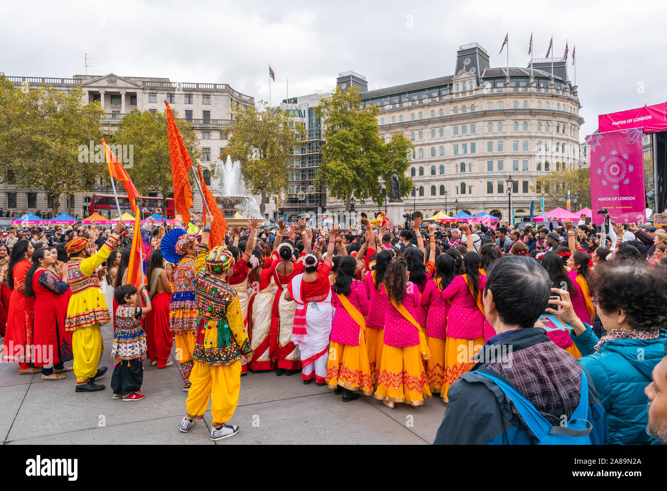 LONDON, UK, November 03, 2019: Die Menschen nehmen an Diwali feiern in London. Diwali, oder deepawali ist die hinduistische Lichterfest gefeiert dur Stockfoto