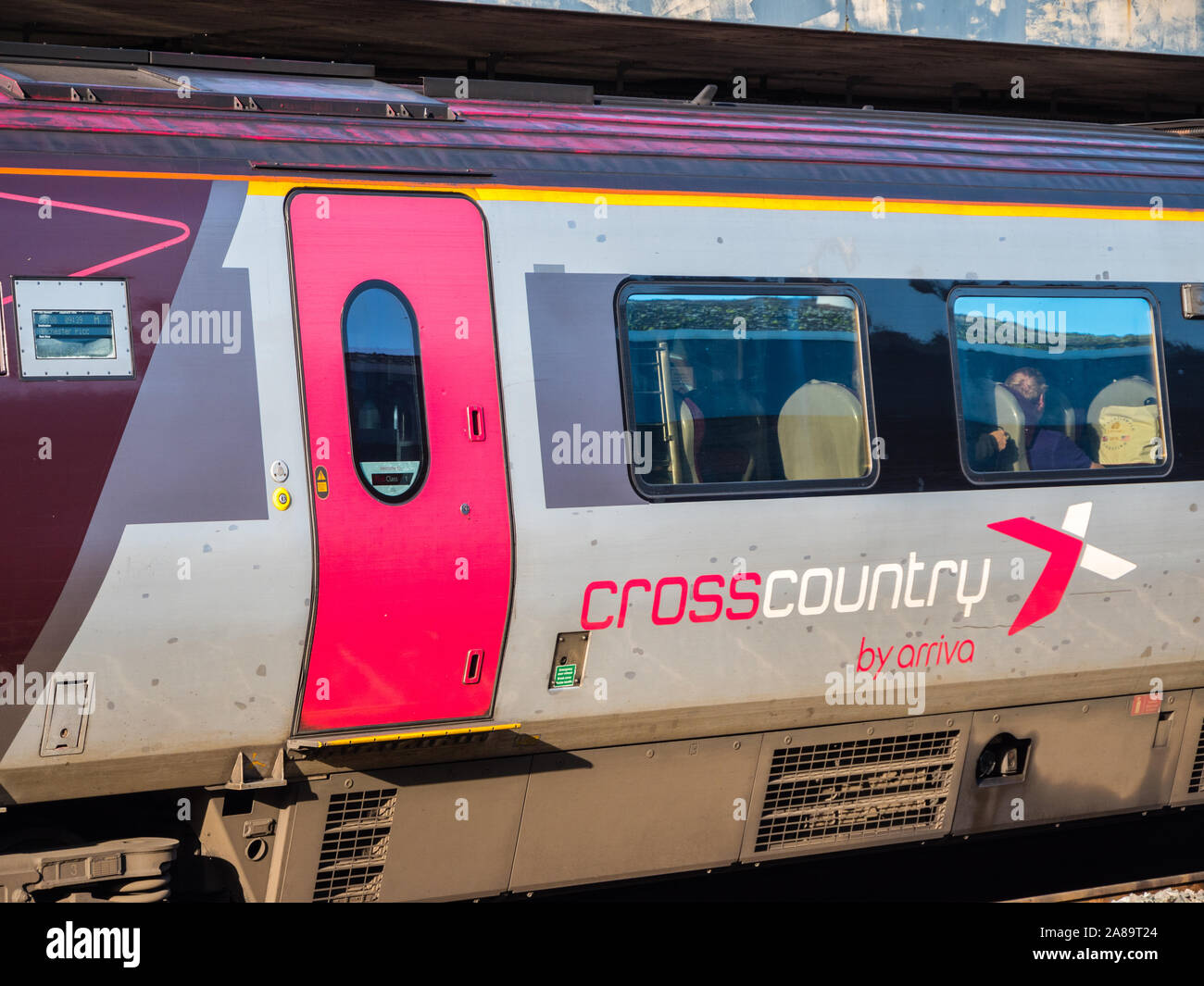 Länderübergreifende Züge Unternehmen Bahn, zum Bahnhof Oxford, Oxford, Oxfordshire, England, UK, GB. Stockfoto