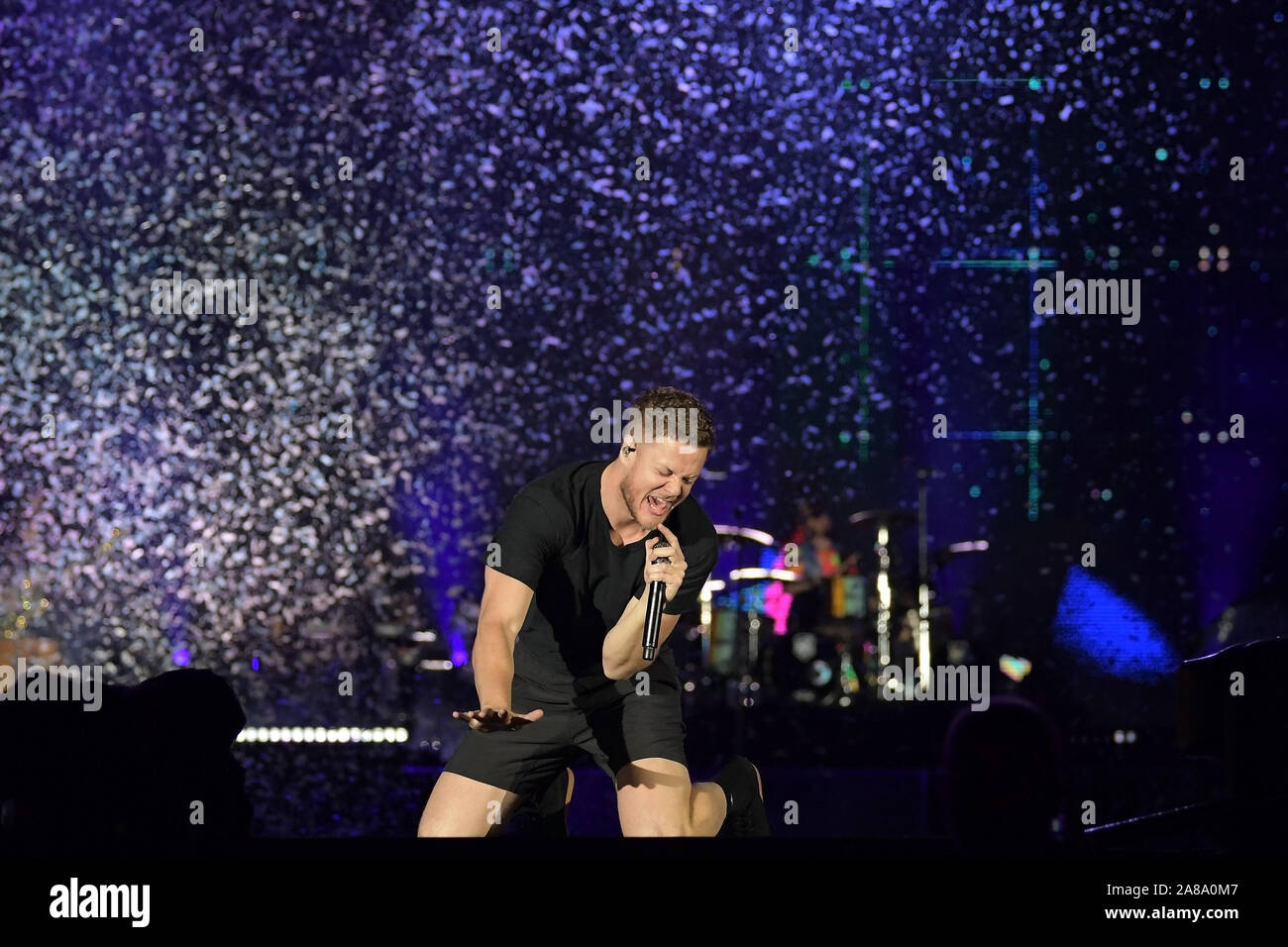 Rio de Janeiro, Brasilien, am 6. Oktober 2019. Sänger Dan Reynolds des Indie Rock Band Drachen bei einem Konzert bei Rock in Rio 2019 in Rio de Janeiro vorstellen. Stockfoto