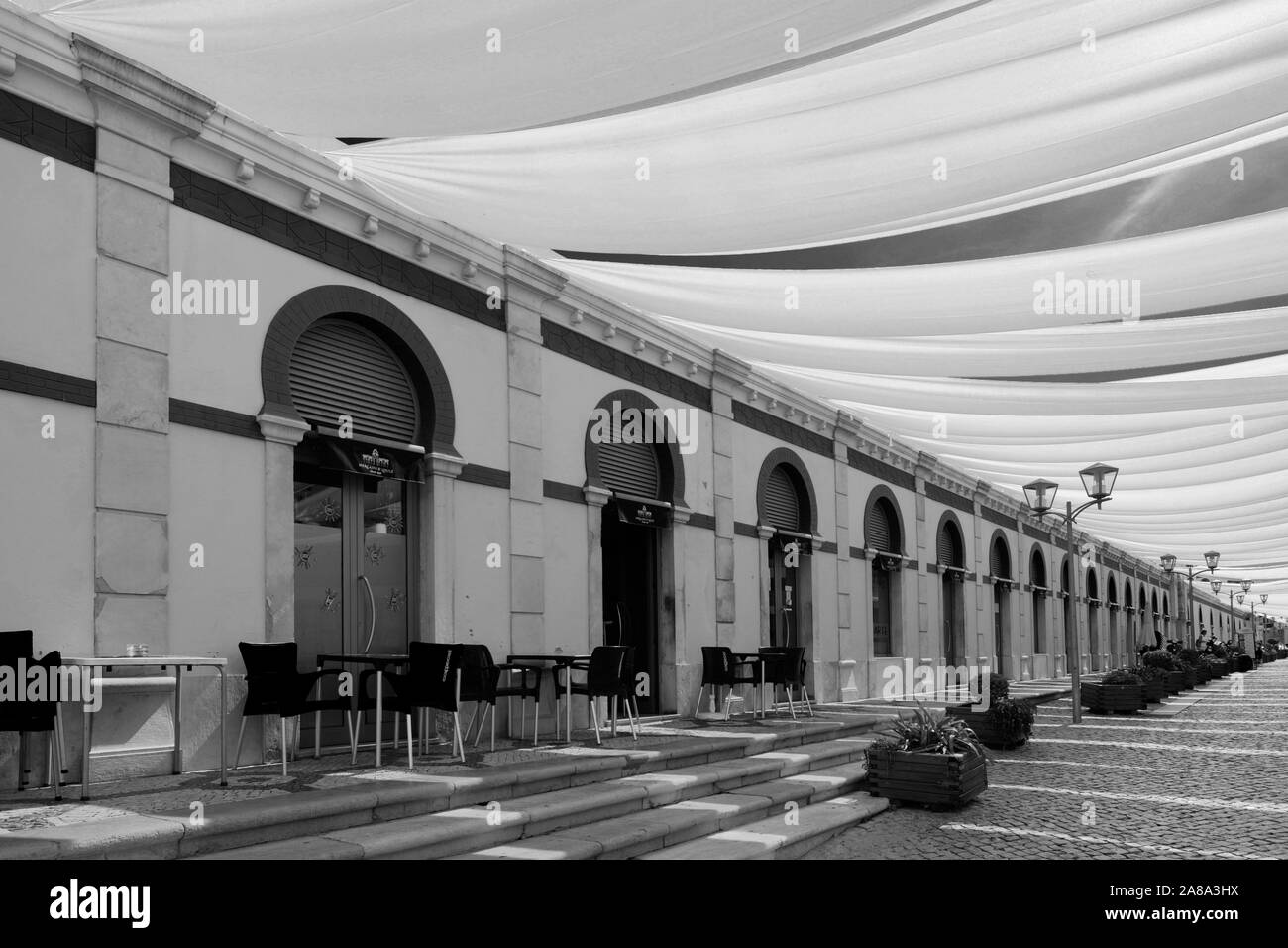 Die Maurische Markt Gebäude inspiriert, Loule, Algarve, Portugal, Europa Stockfoto