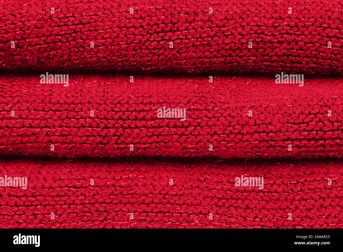 Mode Farbe Herbst - Winter 2019-2020 gestrickte Pullover. warmen gemütlichen Home und Fashion farben Konzept. Orange Tiger. Warm und schmeichelnd. Stockfoto