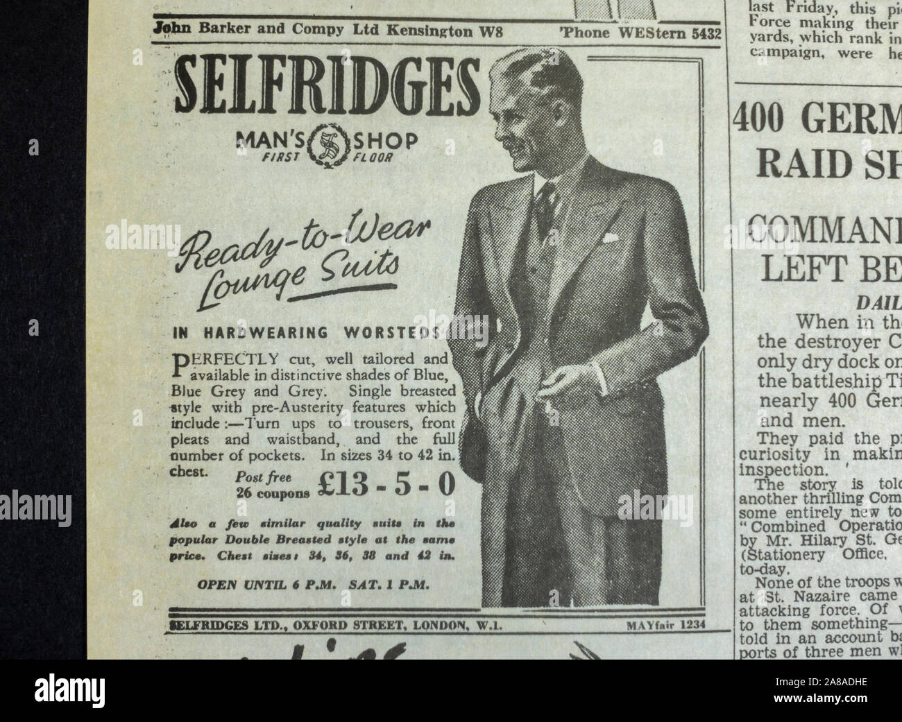 Anzeige für Selfridges ready-to-wear Anzüge im Daily Telegraph (Nachbau), Mai 1943 18., dem Tag nach dem Dam Busters Raid. Stockfoto