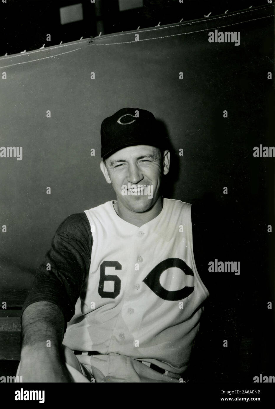Vintage schwarz-weiß Foto von Cincinnati Reds Baseball player Ed Bailey circa 1950. Stockfoto