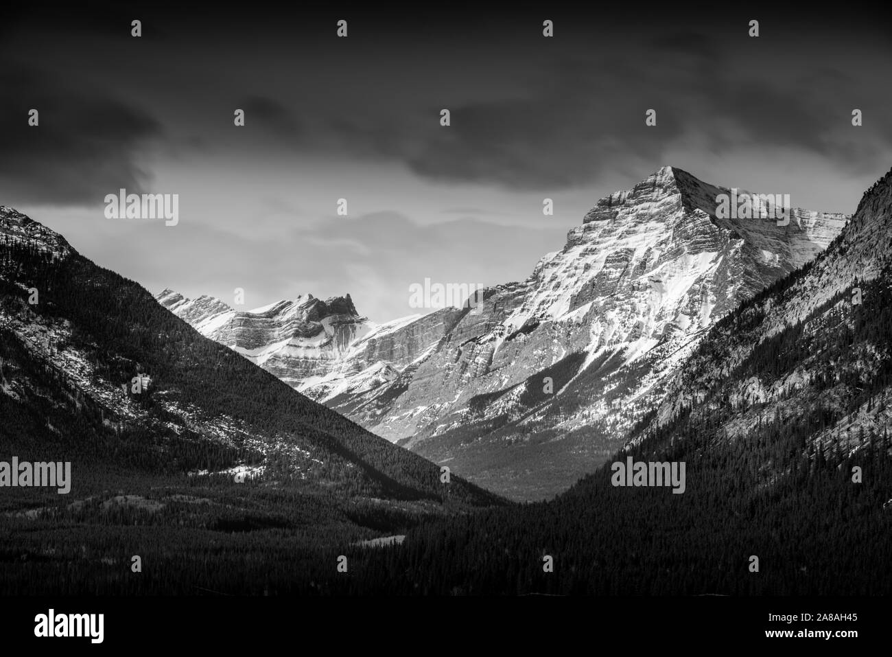 Dramatische Sicht der Kanadischen Rocky Mountains Kananaskis, Alberta, Kanada. Stockfoto
