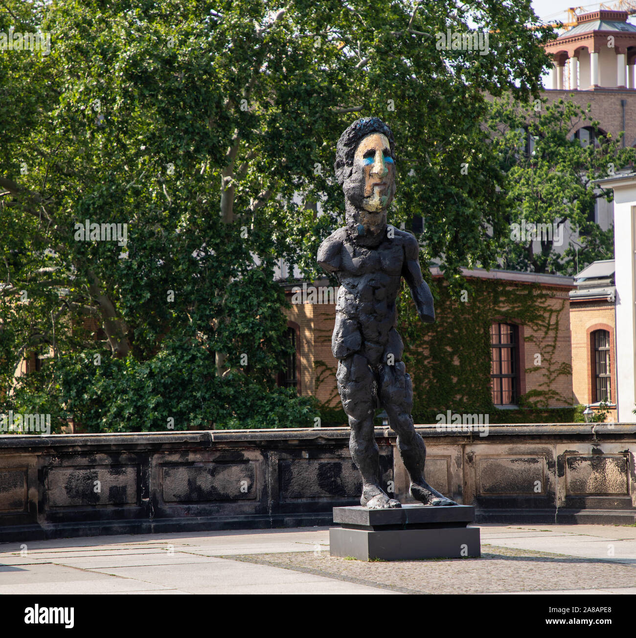 Von Markus Luepertz auf Monbijou Brücke vor Bode-Museum in Berlin Odysseus, Deutschland Stockfoto