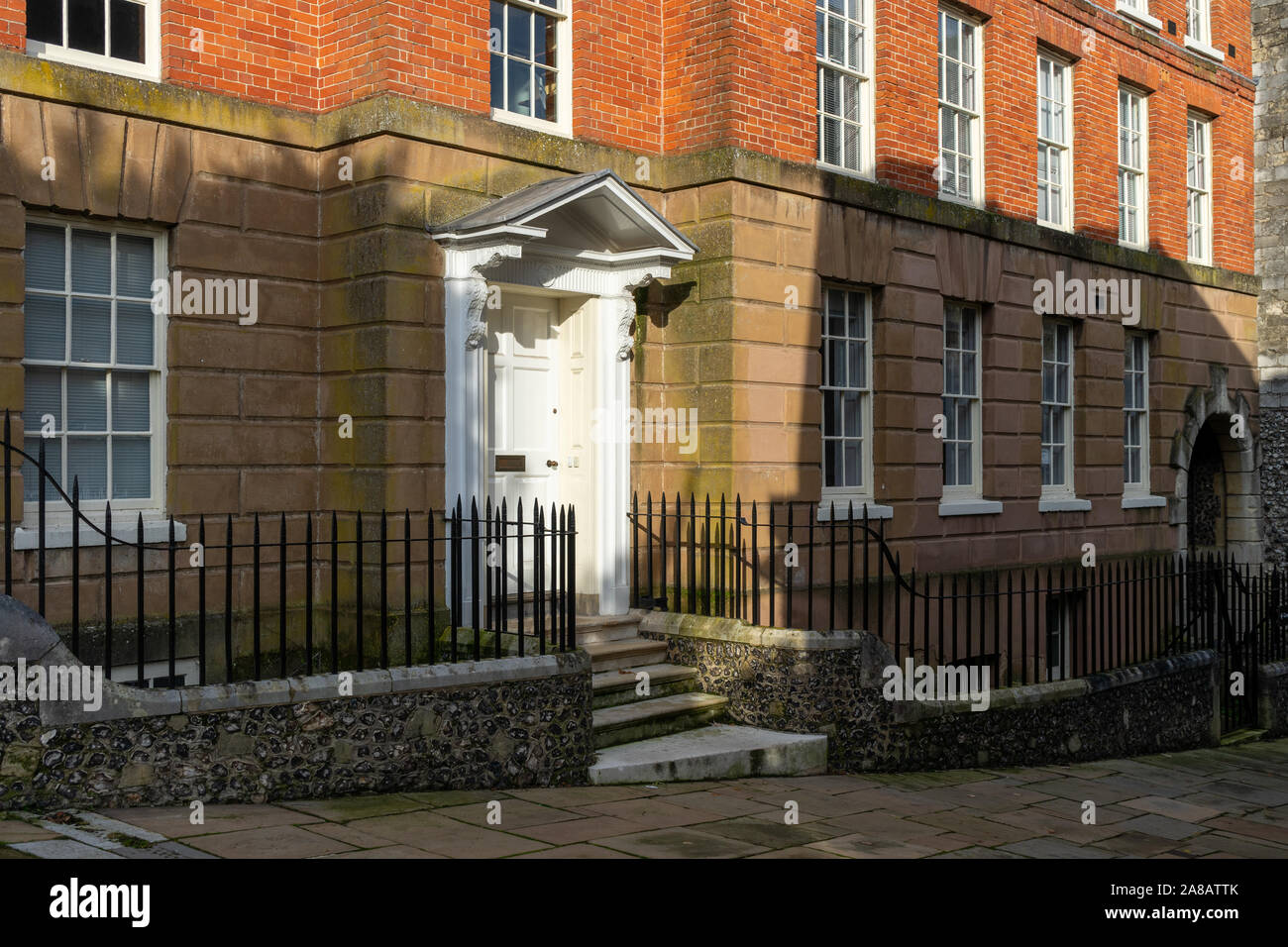 Der Eingang zu einem großen viktorianischen britischen Heimat ein typisches upper class Startseite der viktorianischen Ära Stockfoto