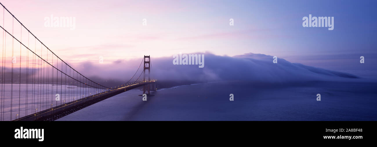 Brücke über das Meer, die Golden Gate Bridge, San Francisco, Kalifornien, USA Stockfoto