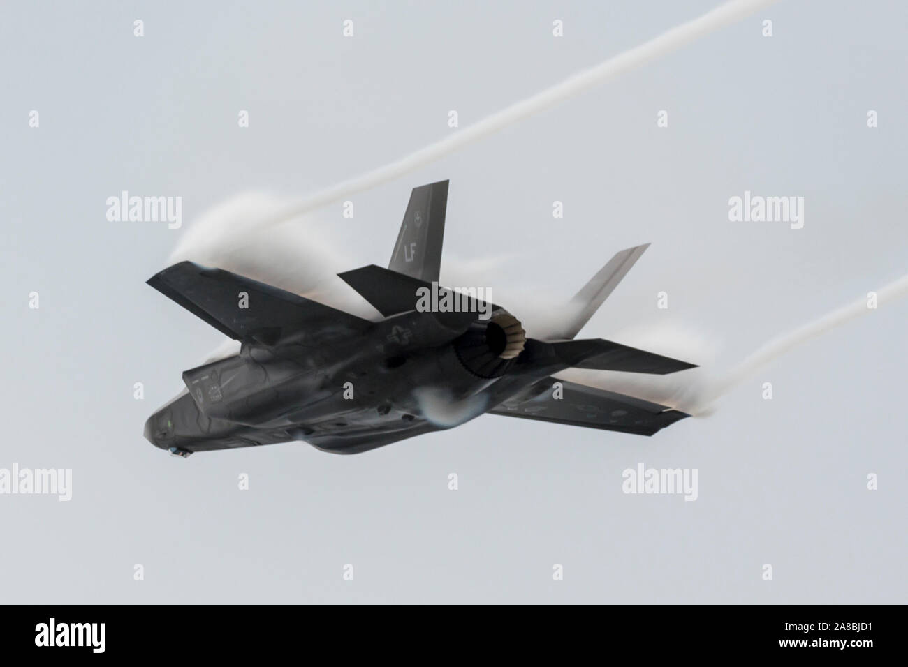 Die United States Air Force F-35 Lightning II führt eine Demo auf dem 2019 Cleveland Airshow. Stockfoto
