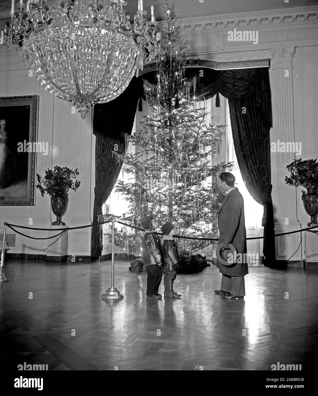 Osten Zimmer Weihnachtsbaum im Weißen Haus Dezember 1937 Stockfoto