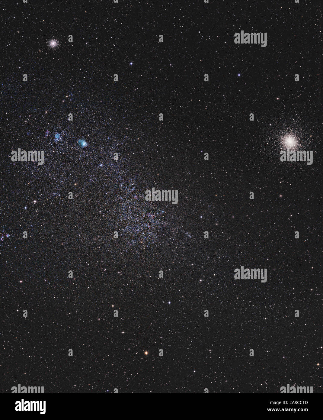 Die Kleine Magellansche Wolke (SMC) und die nahe gelegenen großen kugelsternhaufen 47 Tucanae aus Neuseeland fotografiert. Stockfoto